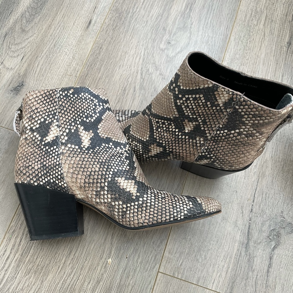 Dolce Vita snakeskin booties size 6